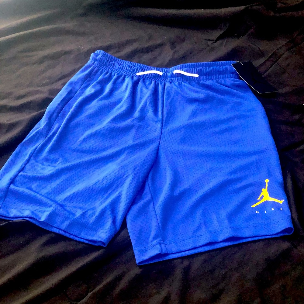 Boys Jordan Nike shorts